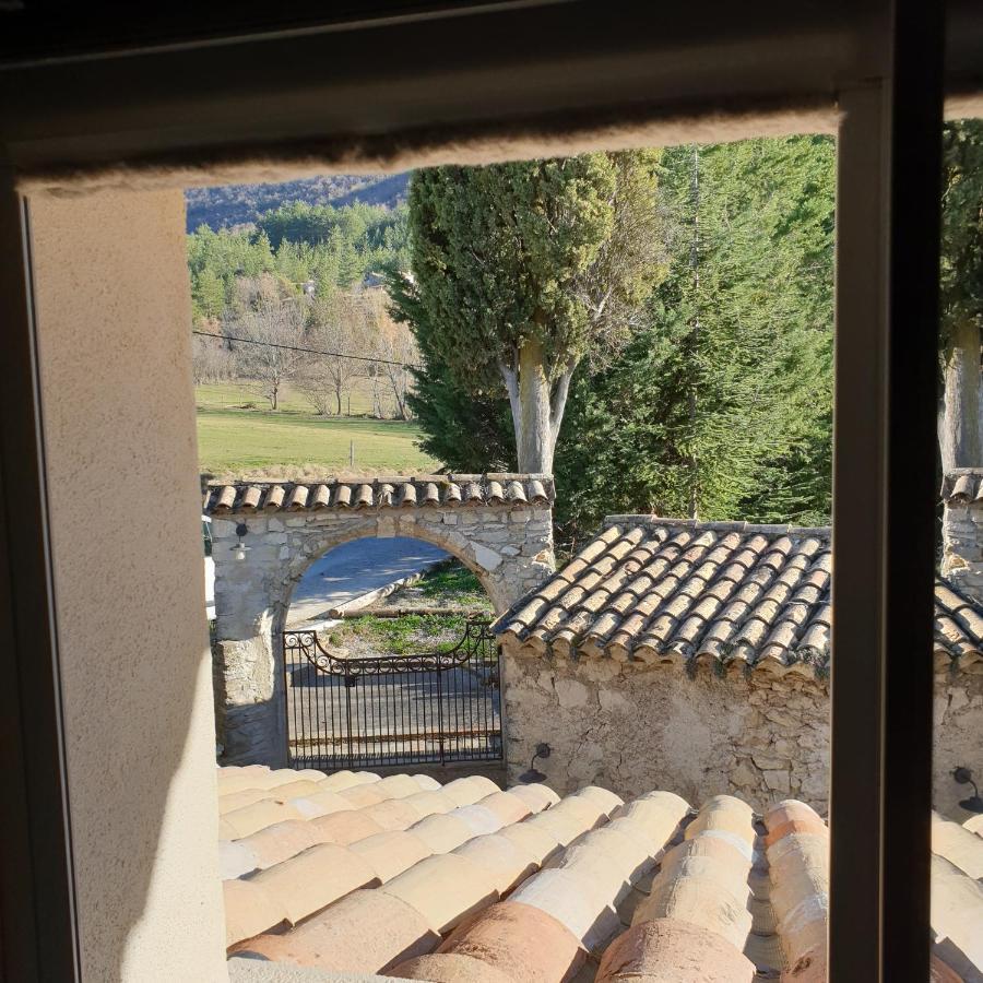 Mas De Reilhanette Montbrun-les-Bains Esterno foto